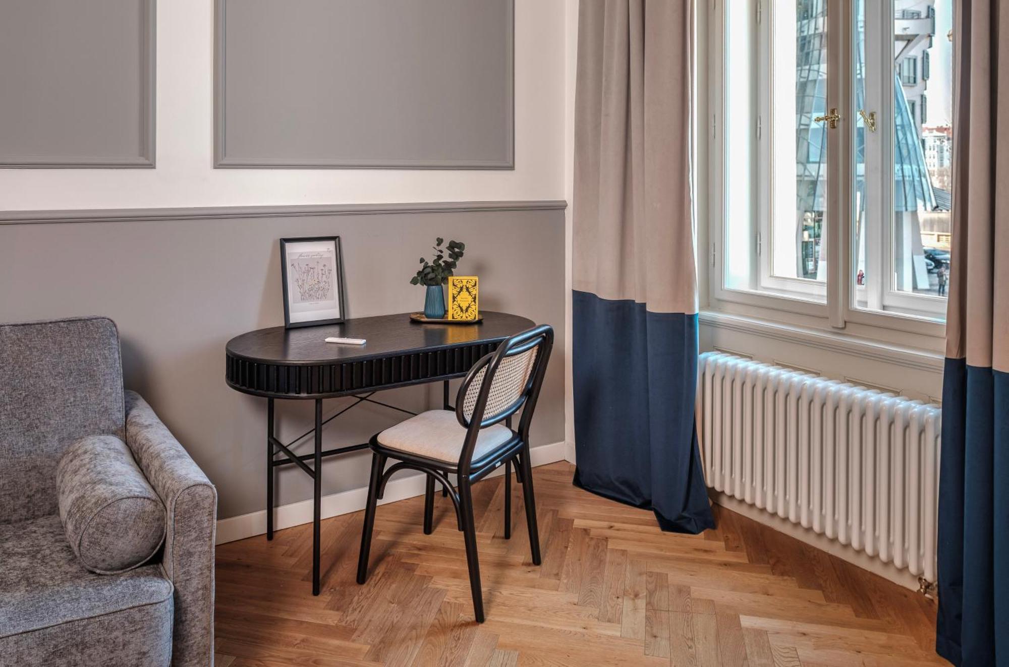 River Dance Suites By Adrez Praag Buitenkant foto
